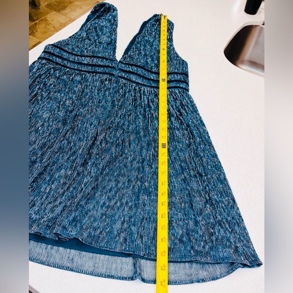 Lulus NWT Teal Metallic Pleated V-Neck Empire Waist Party Dress XL - Picture 10 of 12